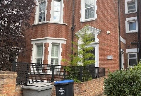 Blenheim Gardens, London